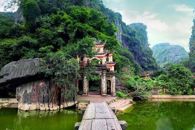 Full Day Hoa Lu Tam Coc Excursion from Hanoi by Limousine - Authentic Experiences and Practical Details