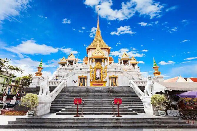 Full Day Tour in Chiang Rai White Temple and Golden Triangle - Authentic Experiences and Practical Details