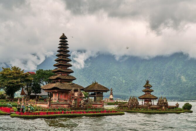 Full Day Wonders of Bali Group Tour with Pickup and Lunch - FAQs