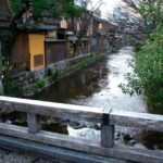 Gion Walking Tour, Geisha Show and Japanese Game in Kyoto - Why This Tour Works Well