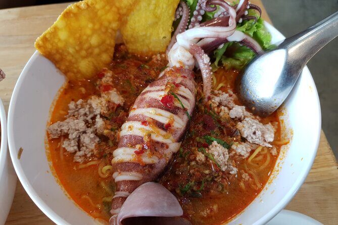 Go where the locals go, Eat what the locals eat! Food Tour with Local Foodies - What Sets This Tour Apart