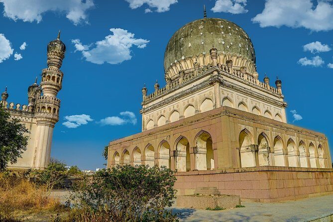 Golconda Fort & Hyderabad City Tour - In-Depth Look at the Hyderabad Heritage Tour