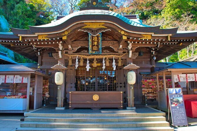 Gourmet Food and Temple Visit tour in Enoshima - Exploring Enoshima: A Complete Guide to the Tour