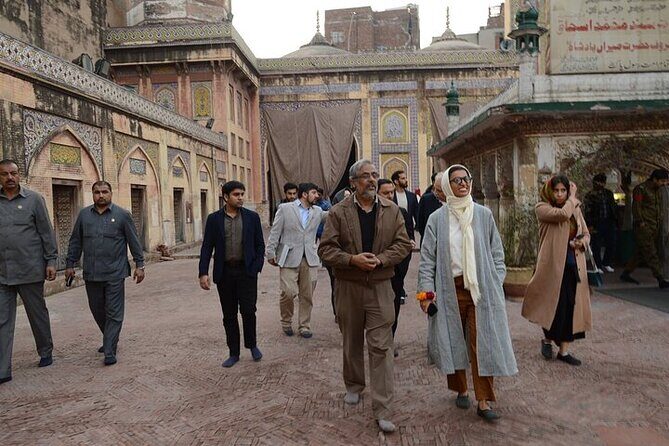 Guided Walking Tour: Walled City of Lahore - Authentic Experiences and Traveler Impressions