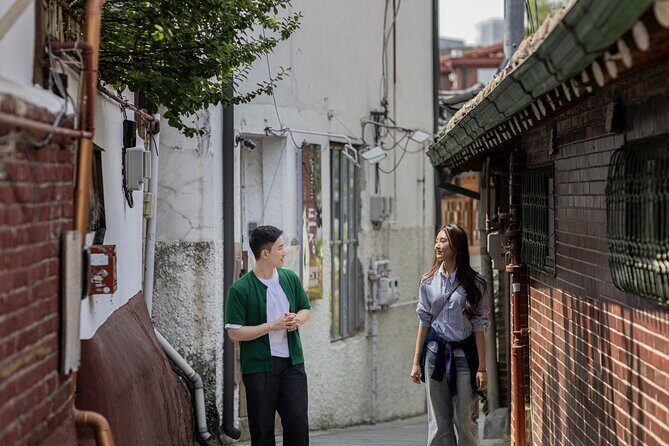 Gwanghwamun Tour l 120 minutes to Understand Local Korean Society - Who Will Benefit Most?