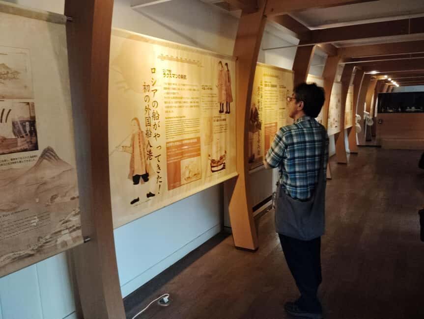 Hakodate: Historic Port Walk & Mt. Hakodate Ropeway Tour - The Tour Experience: What to Expect