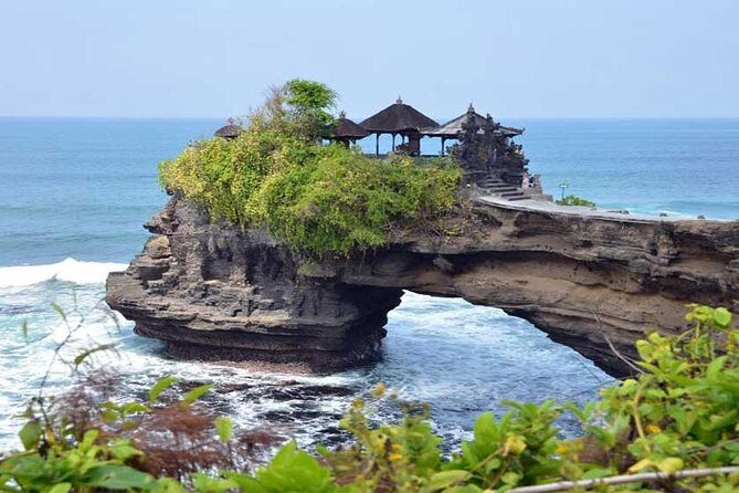Half Day Tour: Tanah Lot Sunset & Taman Ayun Temple Included Entrance Ticket - Why This Tour Works