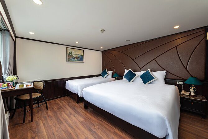 Halong Bay 2D1N Premium Cruise from Hanoi with Private Balcony - What Makes This Cruise Special?