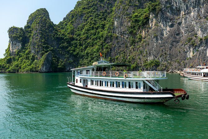 Halong bay full day trip from Hanoi: Visiting Thien Cung, Dau Go cave & Kayaking - What Sets This Tour Apart?
