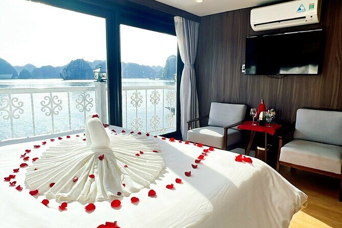 HaLong, LanHa bay 2days and 1 nite Kayak on Vega Legend Cruise. - FAQ