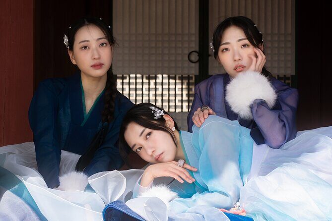 Hanbok Photoshoot in Gyeongbok Palace - Frequently Asked Questions