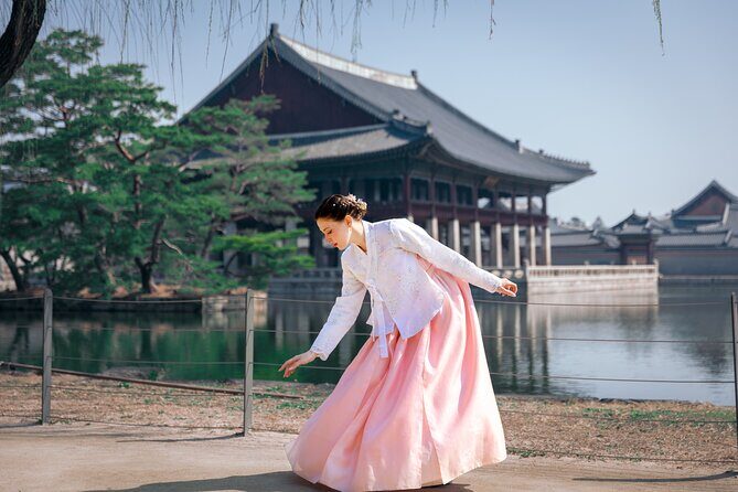 Hanbok Private Photo Tour at Gyeongbokgung Palace - Deep Dive Into the Experience
