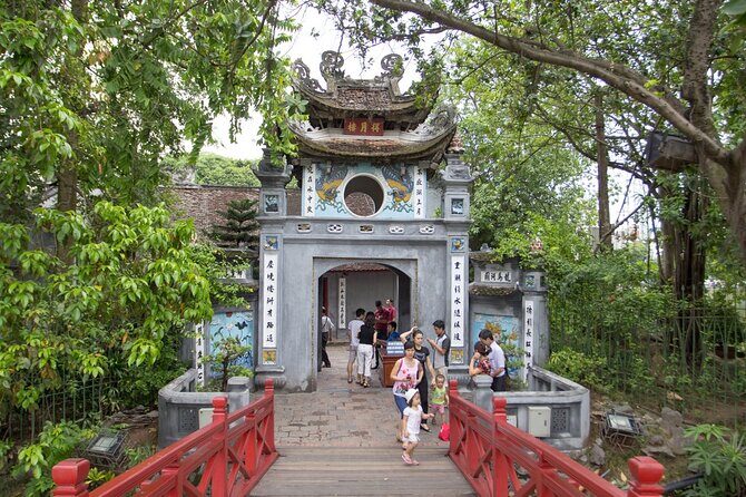 Hanoi & Halong Bay Overnight Cruises Tour Package (SIC 4D3N ) - The Value of This Tour