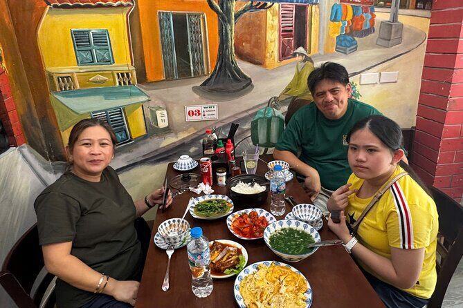 Hanoi: Old Quarter and French Quarter Walking Food Tour - The Exciting Finale: Train Street