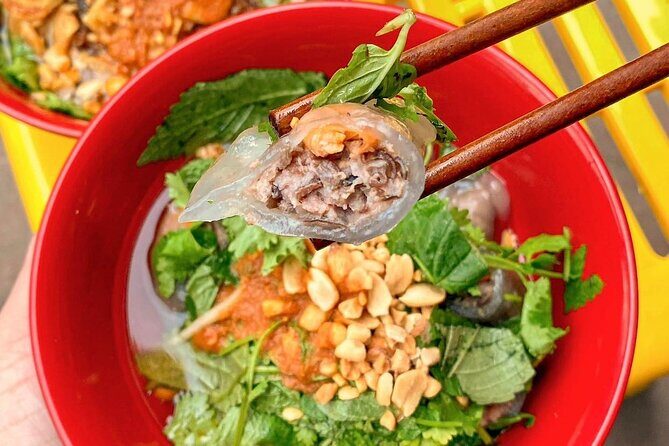 Hanoi Old Quarter Food Tour with Train Stress Visit - What to Expect from the Tour