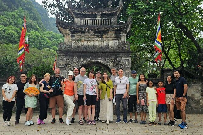 Hanoi to Ninh Binh: Hoa Lu, Trang An Boat & Mua Cave Day Tour - Who Is This Tour Best For?