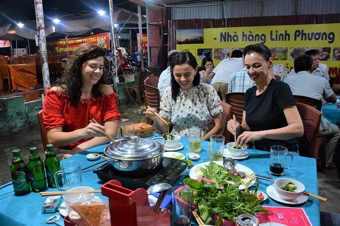 Hanoi Vespa Tours: Hanoi After Dark Vespa Food Tours