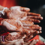 Henna on hands in Jaipur - Who Will Love This Experience?