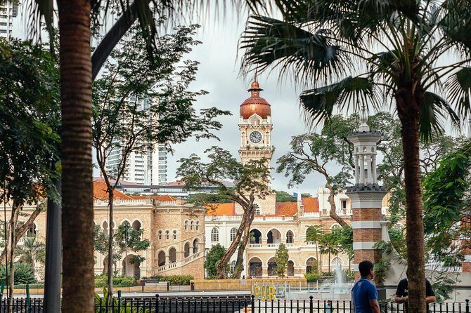 Highlights & Hidden Gems With Locals: Best of Kuala Lumpur Private Tour - Who Should Book This Tour?