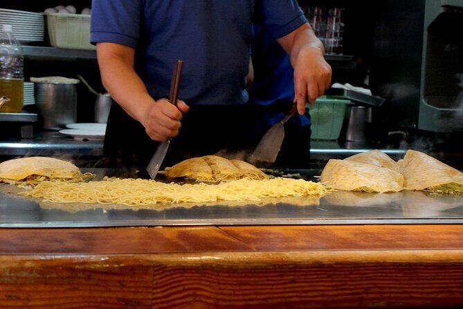 Hiroshima: Enjoy Okonomiyaki at Okonomi-mura - An In-Depth Look at the Hiroshima Okonomiyaki Tour