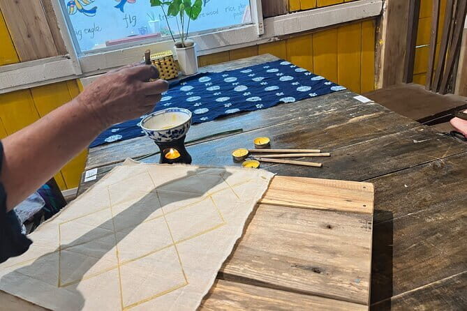 H'Mong traditional beeswax batik - Who Should Consider This Experience?