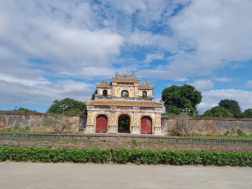 Hoi An/Da Nang: Private Day Trip to Hue Imperial City - Hue’s Historic Gems: Imperial City, Tombs, and Pagoda