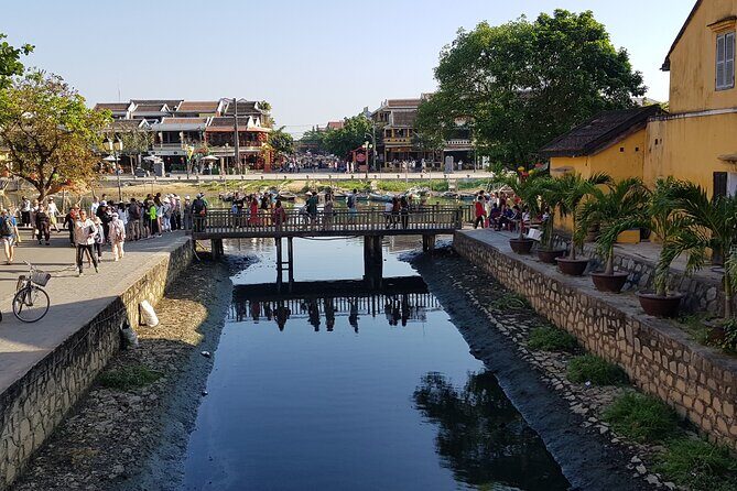 Hoi An town private walking tour with boat trip - FAQs
