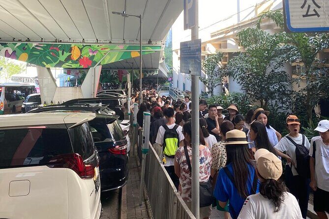 Hong Kong Peak Tram with Tour Guide/Skip the line/Fastlane - An In-Depth Look at the Hong Kong Peak Tram Tour