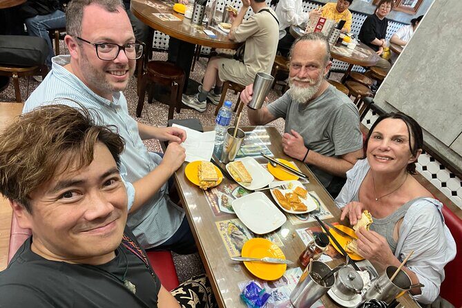 Hong Kong Private Food Tour with Michelin Street Food - Authentic, Value-Driven Experience