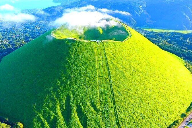 Izu Day Trip: Omuroyama & Coast 9-Guest Small Group - A detailed look at the Izu small-group day trip