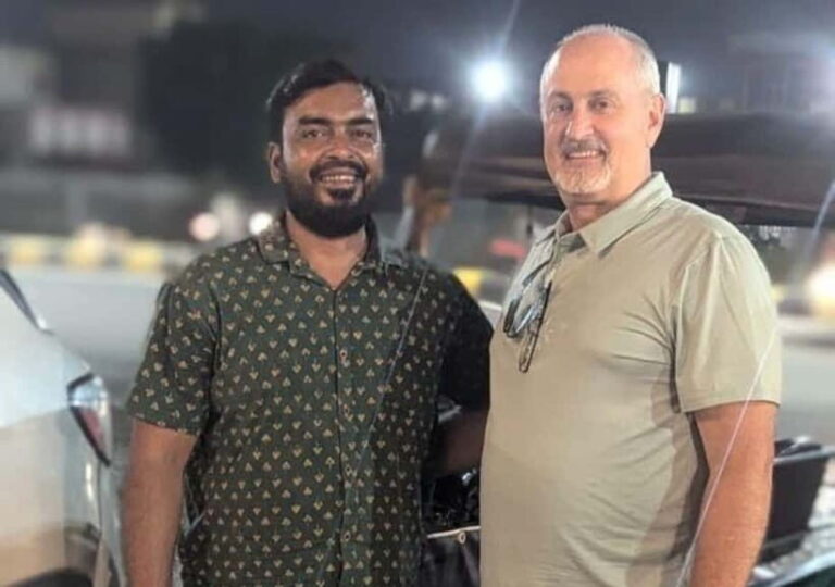 Jaipur: Night Tuk-Tuk Tour With Friendly Local Driver - Itinerary Breakdown: From Museum to Market