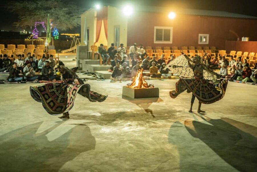 Jaisalmer: 3-Day Tour with Desert Camp Stay and Safari