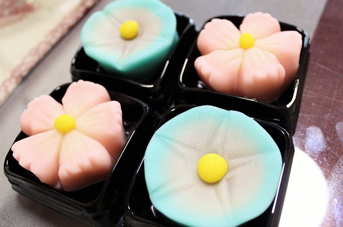 Japanese Sweets Making with Seasonal Motifs - Who Should Consider This Experience?