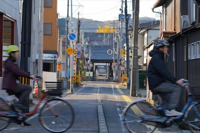 Joetsu Cycling TourExploring Castle Town Takada - Who Will Love This Tour?