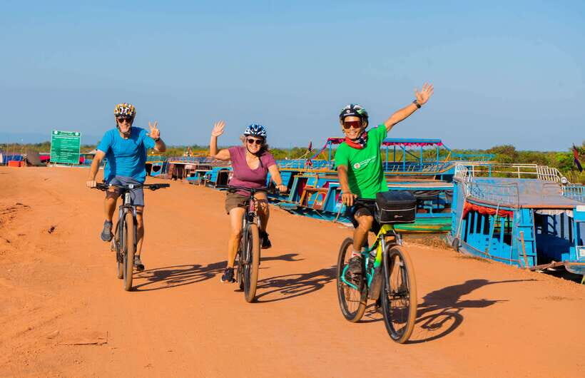 Kampong Phluk: Floating Village Bike Tour and Sunset Cruise - Visiting Kampong Phluk: Homes on Stilts