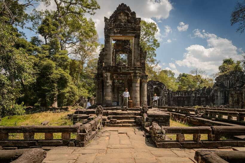 Kbal Spean Trekking Tour with Banteay Srei & Landmine Museum - A Practical Breakdown of the Tour