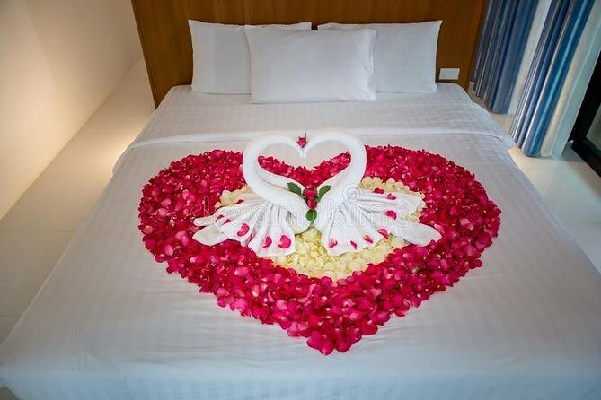 Kerala Honeymoon Special Package with Private Houseboat - A Closer Look at the Itinerary