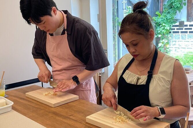 Kimchi class with Chef Hakyung near Gyeongbokgung place - The Value of a $80 Kimchi Class