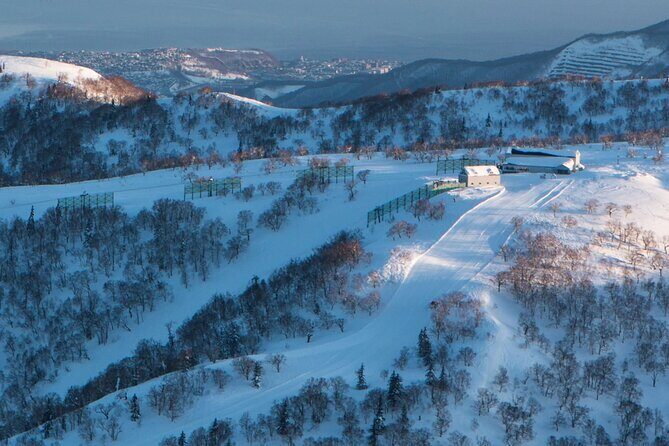 Kiroro Resort 6 Hrs Lift Pass and Round Trip Shuttle from Sapporo - The Heart of the Experience: Kiroro Snow World