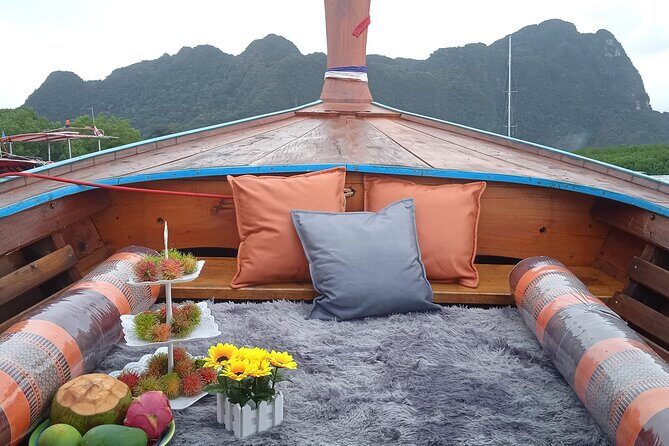 Koh Hong lagoon, Pakbia, Lading Islands by Longtail. - Analyzing Value and Practicalities