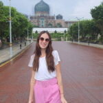 Kuala Lumpur Airport Departure Private Transfer En-Route Putrajaya Tour - Deep Dive: What to Expect During Your Transfer and Photo Stop