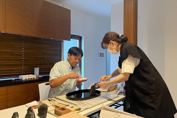 Kumamoto Suizenji Koden Crafts Class Activity - In-Depth Look at the Kumamoto Suizenji Koden Crafts Class