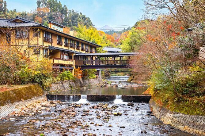 Kyushu Aso Volcano Kusasenri Kurokawa Onsen Day Tour from Fukuoka - Transport, Timing, and Group Size