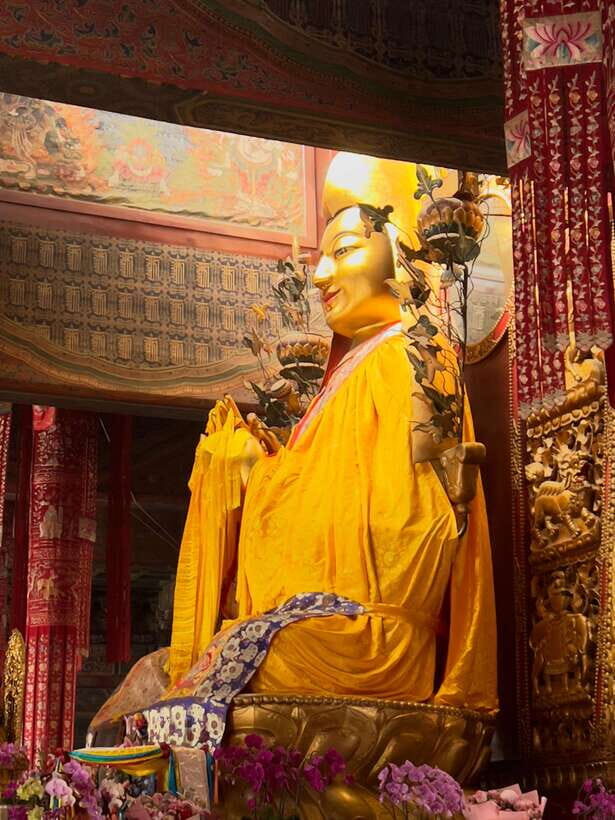 Lama Temple Tour with Tickets: Beijing's Hidden Sacred World - Climbing the Drum Tower: Views Over Beijing’s Central Axis