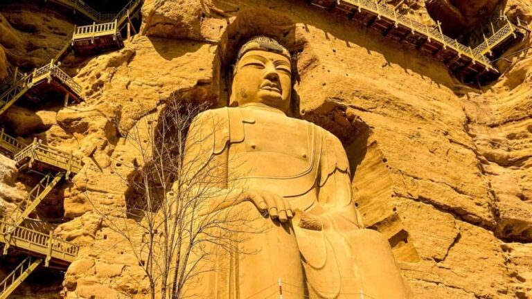 Lanzhou: Liujia Gorge & Binglingsi Grottoes Private Tour - Exploring the Itinerary in Detail