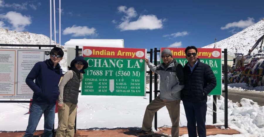 "Leh to Pangong Lake Sameday tour: A Day of Tranquil Wonders - Key Points