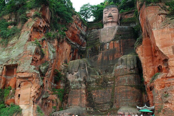 Leshan Giant Buddha and Huanglongxi ancient town Private Day Tour - Authentic Experiences & Traveler Feedback