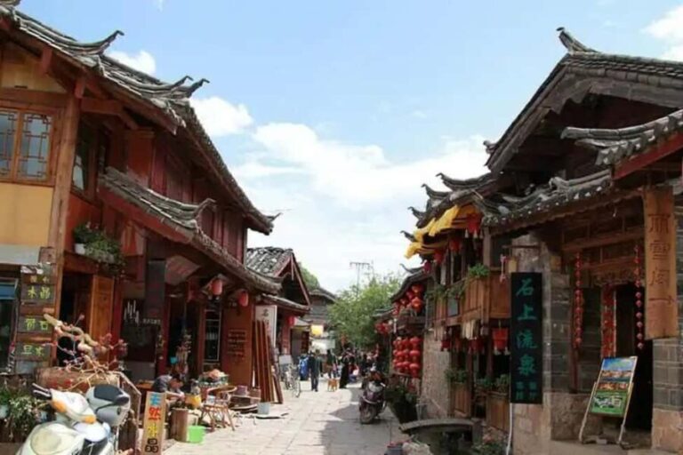 Lijiang: Baisha, Naxi Village, Lashi Wetlands Private Tour - Who Should Consider This Tour?