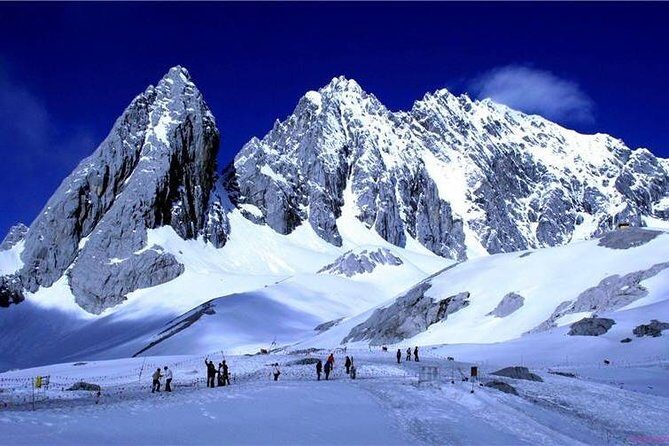 Lijiang Day Tour to Jade Dragon Snow Mountain, Black Dragon Pool and Old Town - What Travelers Say