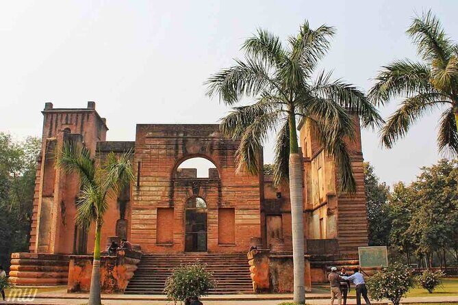 Lucknow tour in one day - Private & guided tour - Transport, Timing, and Value